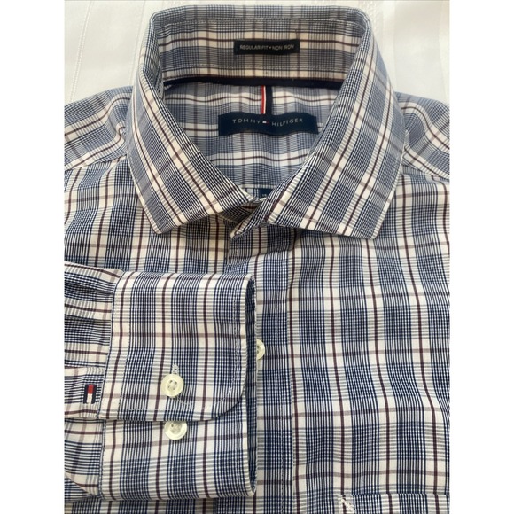 Tommy Hilfiger Other - Tommy Hilfiger Regular Fit Mens Size Medium 15-15.5 Button Up Casual Dress Navy